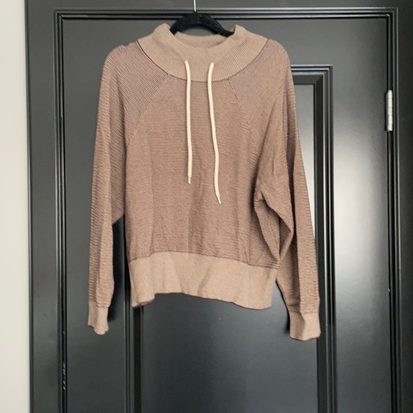 Varley Coordinated Set - Picture 3 of 6